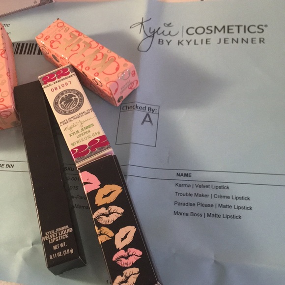 Authentic Kylie MAMA BOSS Lipstick - Picture 3 of 3